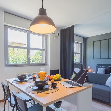 Black Loft Como By Rent All Como Dış mekan fotoğraf