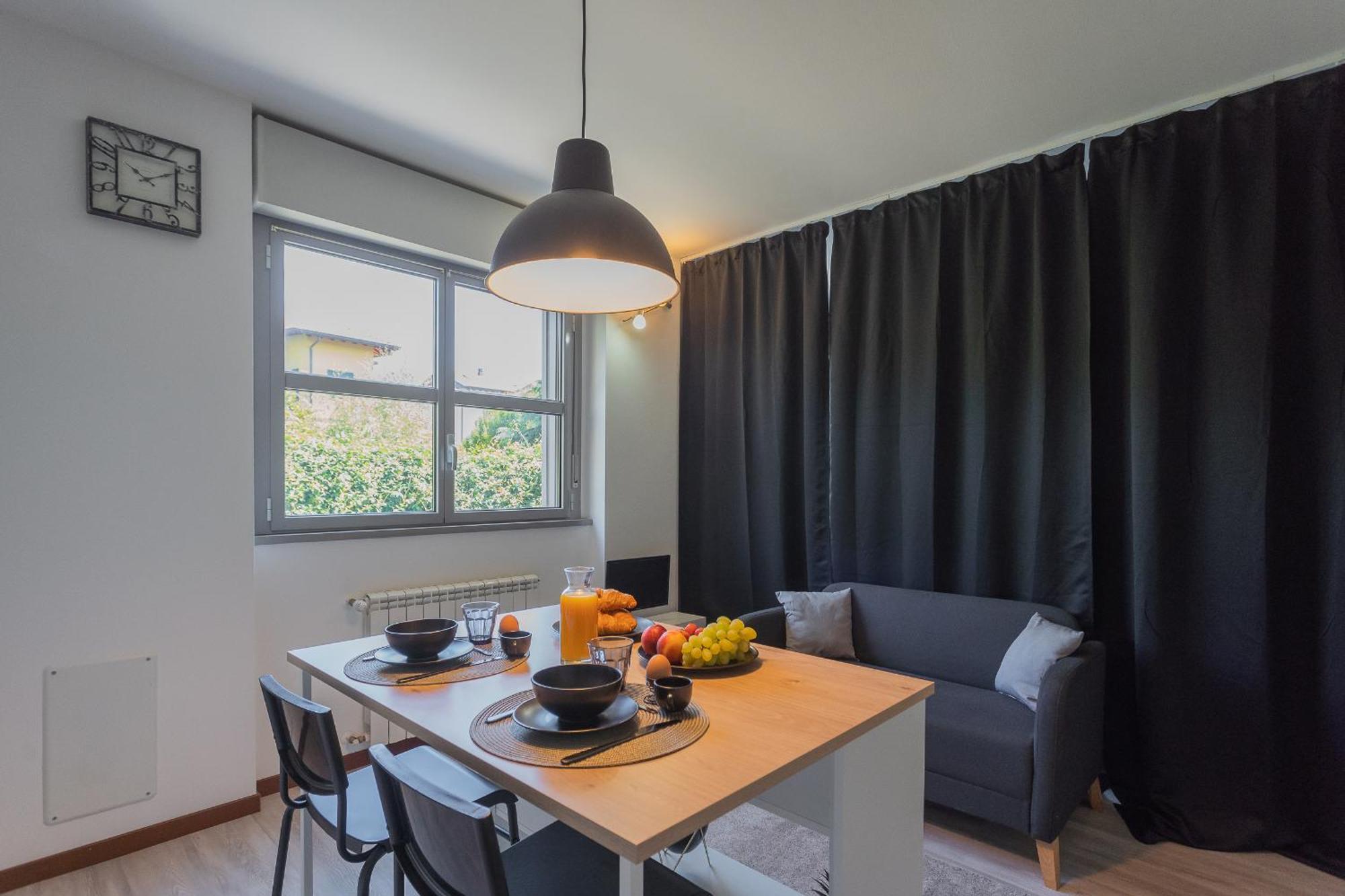 Black Loft Como By Rent All Como Dış mekan fotoğraf