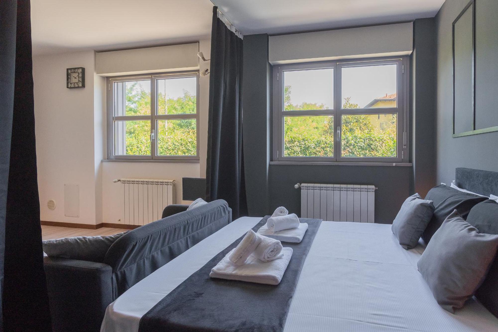 Black Loft Como By Rent All Como Dış mekan fotoğraf